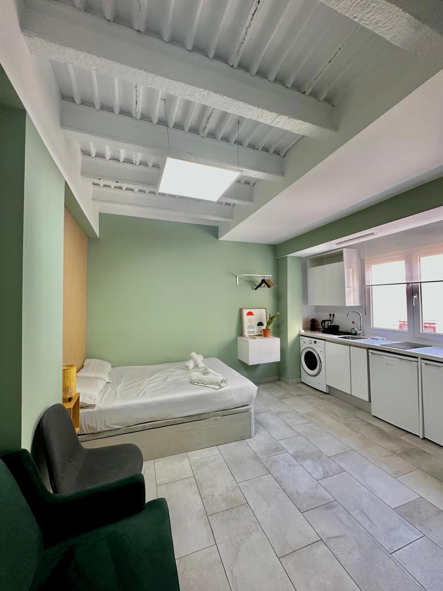 Lovely Studio Apartment Málaga Eksteriør billede