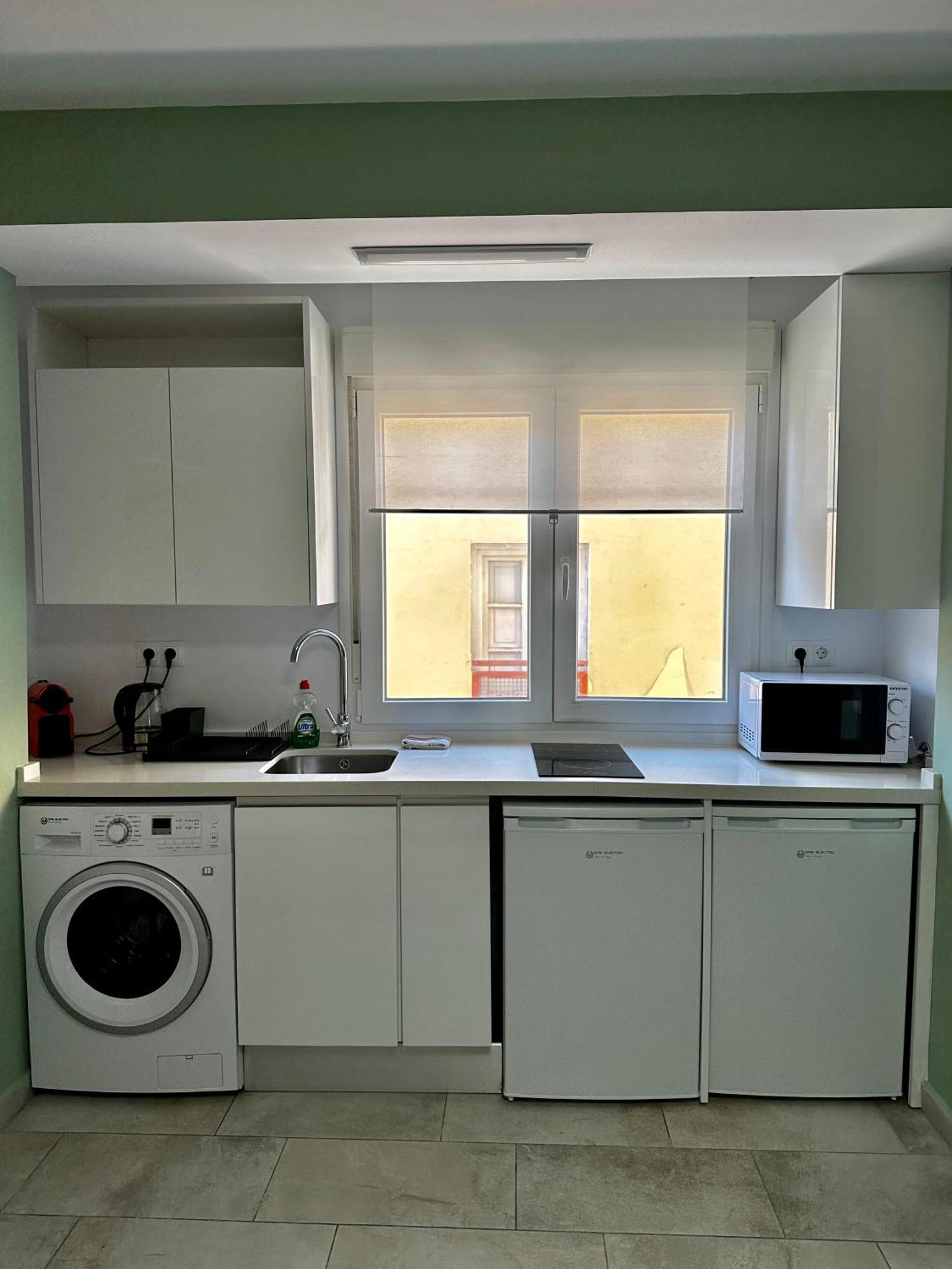Lovely Studio Apartment Málaga Eksteriør billede
